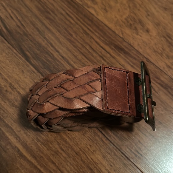 EUC HOLLISTER 💯 % Genuine Leather Belt - Picture 2 of 7